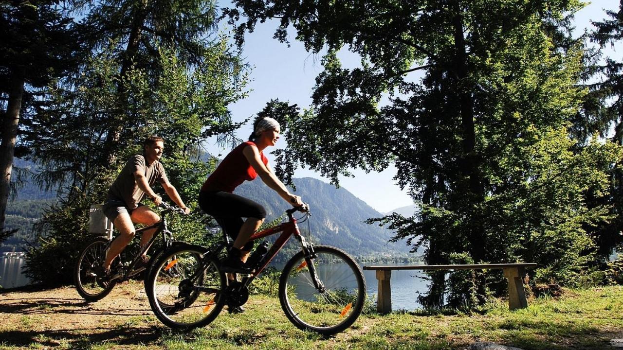 Hotel Berghof Millstatt Bagian luar foto
