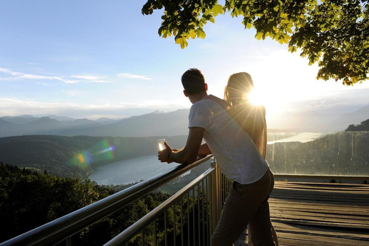 Hotel Berghof Millstatt Bagian luar foto